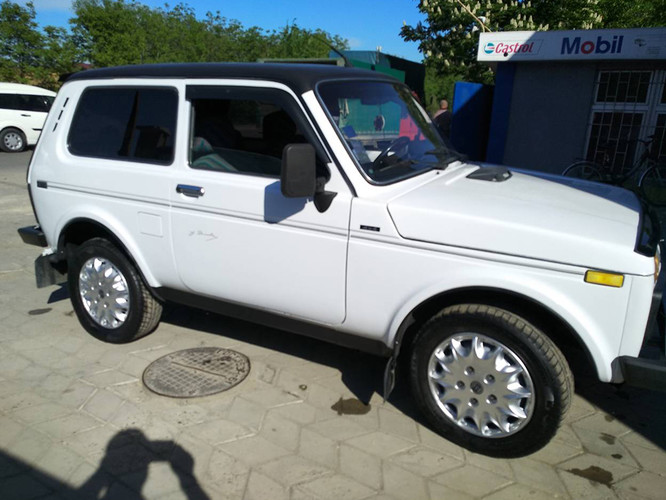 Ваз 2121niva, 2003 : 3 200 € (Leasing/Credit)