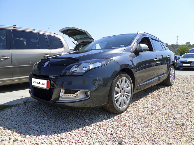 Renault Megane, 2012 : S-a vândut