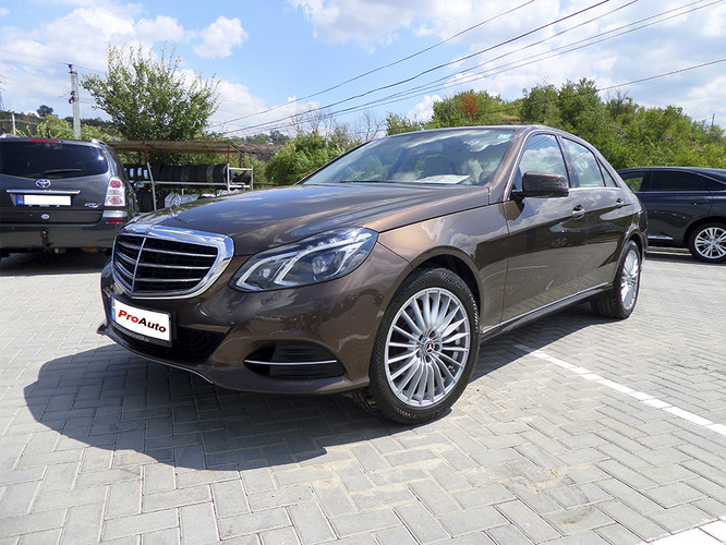 Mercedes E Class (E 220), 2015 : S-a vândut