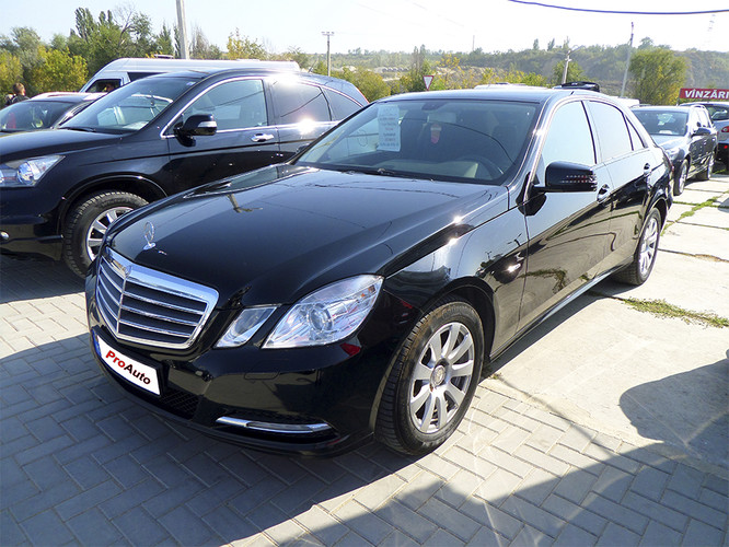 Mercedes E Class, 2011 : 15 800 €