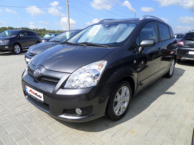 Toyota Corolla Verso, 2009 : S-a vândut