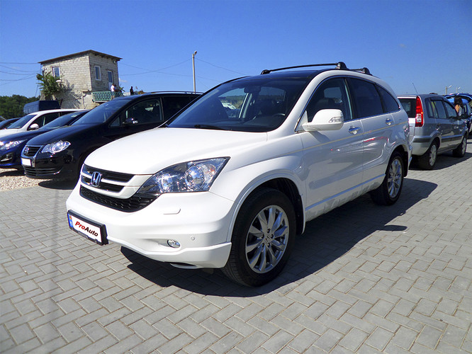 Honda CR-V Executive, 2011 : S-a vândut