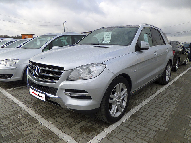 Mercedes-Benz ML-Class, 2012 : 44 000 €