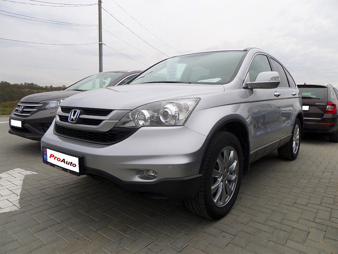 Honda CR-V, 2011 : 13 900 €