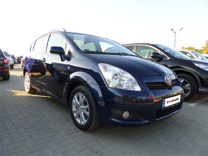Toyota Corolla Verso, 2008 : S-a vândut