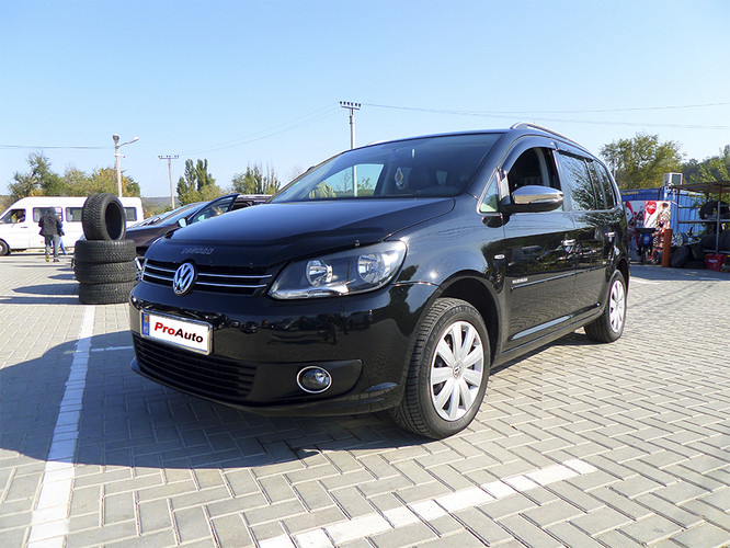 Volkswagen Touran, 2012 : S-a vândut