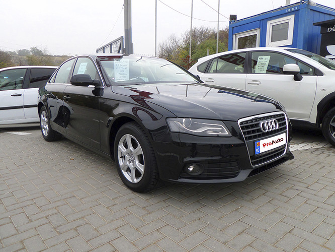 Audi A4, 2010 : 10 900 €