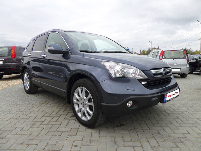 Honda CR-V. Executive Plus, 2008 : S-a vândut