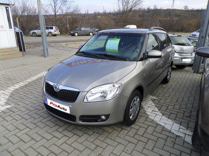 Skoda Fabia, 2008 : 4 650 €