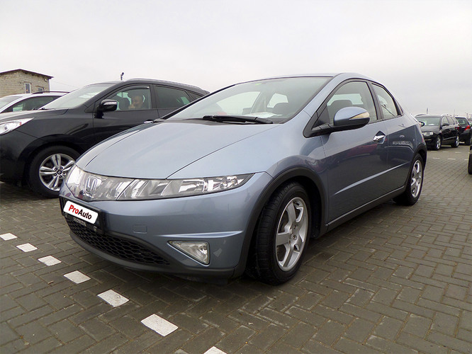 Honda Civic, 2008 : 5 950 €