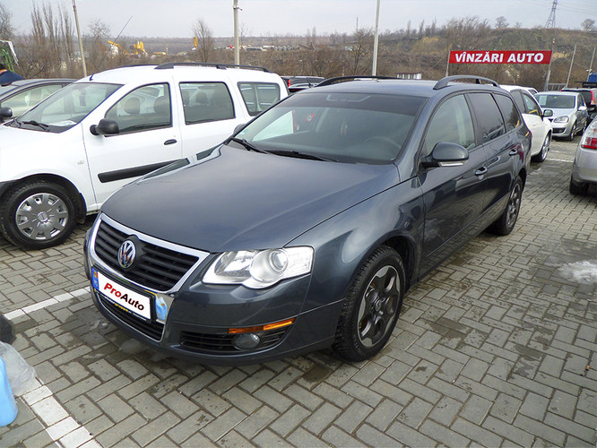 Volkswagen Passat, 2009 : 6 990 €