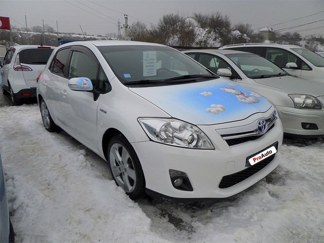 Toyota Auris, 2012 : S-a vândut