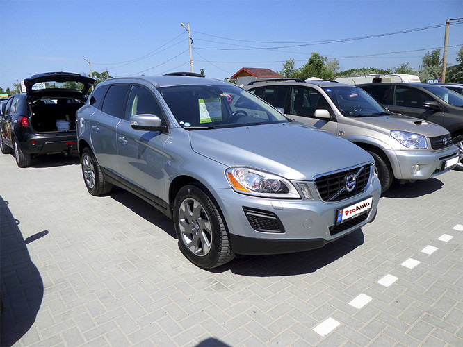 Volvo XC60, 2012 : 17 999 €