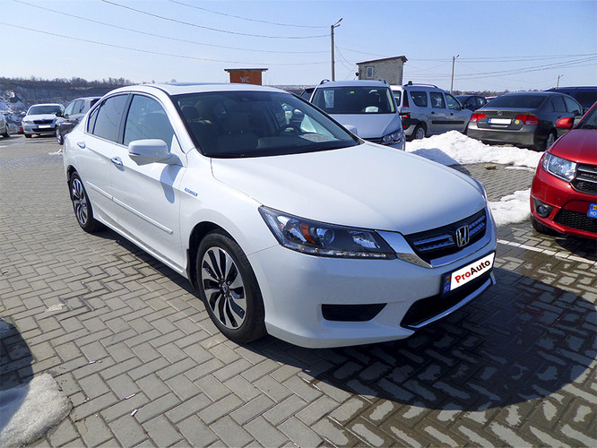 Honda Accord, 2015 : 16 800 € - (Leasing/Credit)