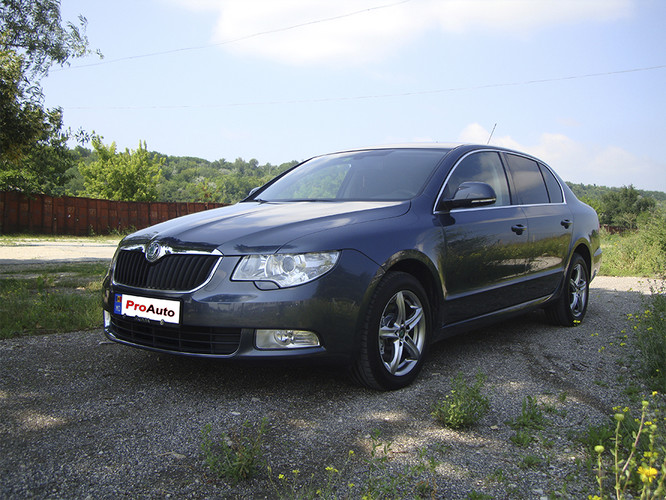 Skoda Superb, 2010 : 9 800 €