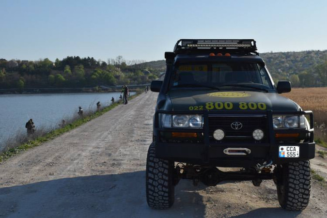 Toyota Land Cruiser  www.evacuatorchisinau.md